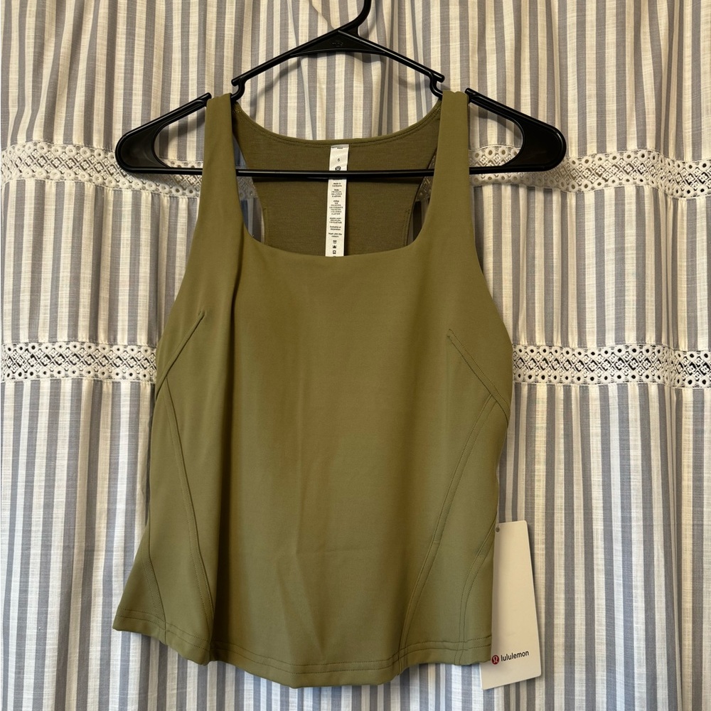 Lululemon instill tank NWT